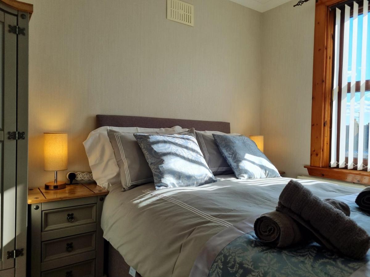 Inverness City 3 Bedroom House Free Parking Esterno foto