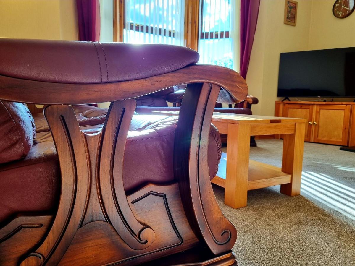 Inverness City 3 Bedroom House Free Parking Esterno foto
