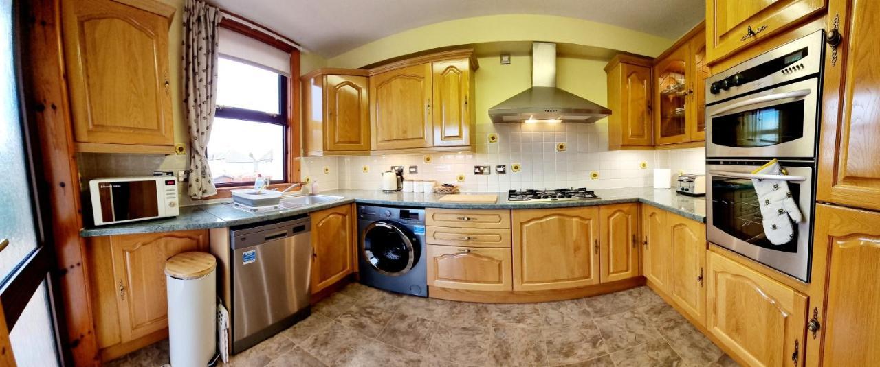 Inverness City 3 Bedroom House Free Parking Esterno foto